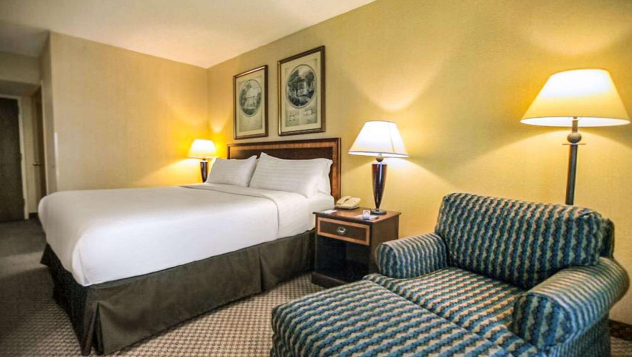 Magnuson Grand & Conference Center Somerset-Bridgewater エクステリア 写真