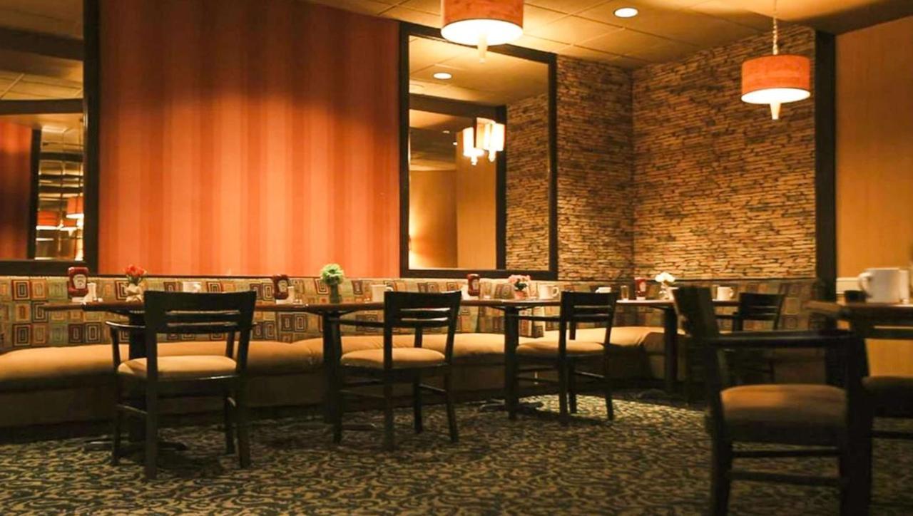 Magnuson Grand & Conference Center Somerset-Bridgewater エクステリア 写真