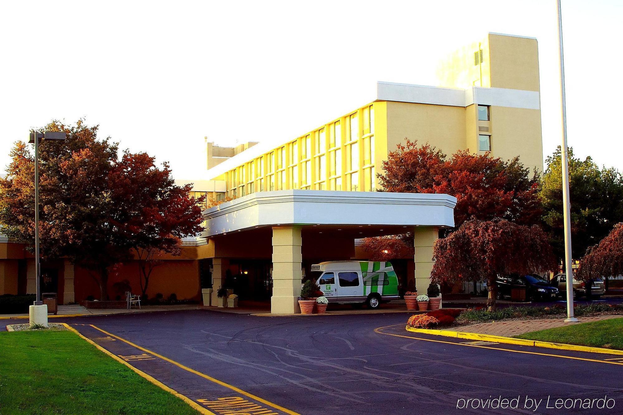 Magnuson Grand & Conference Center Somerset-Bridgewater エクステリア 写真