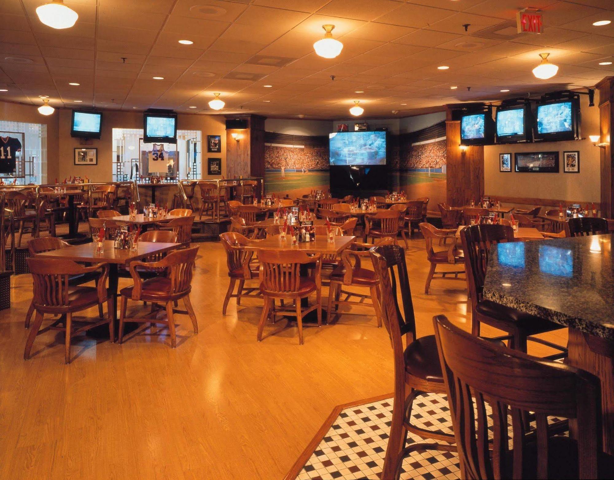 Magnuson Grand & Conference Center Somerset-Bridgewater エクステリア 写真