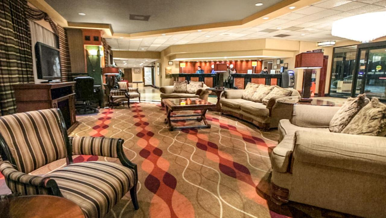 Magnuson Grand & Conference Center Somerset-Bridgewater エクステリア 写真